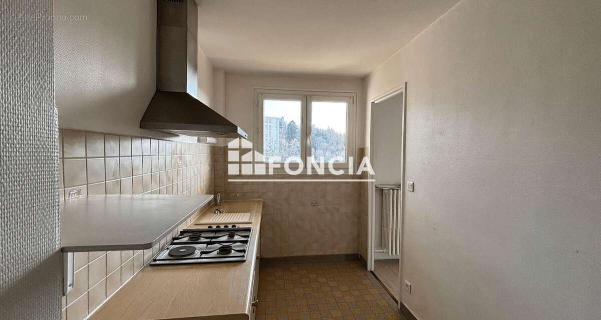 Appartement à SAINT-ETIENNE