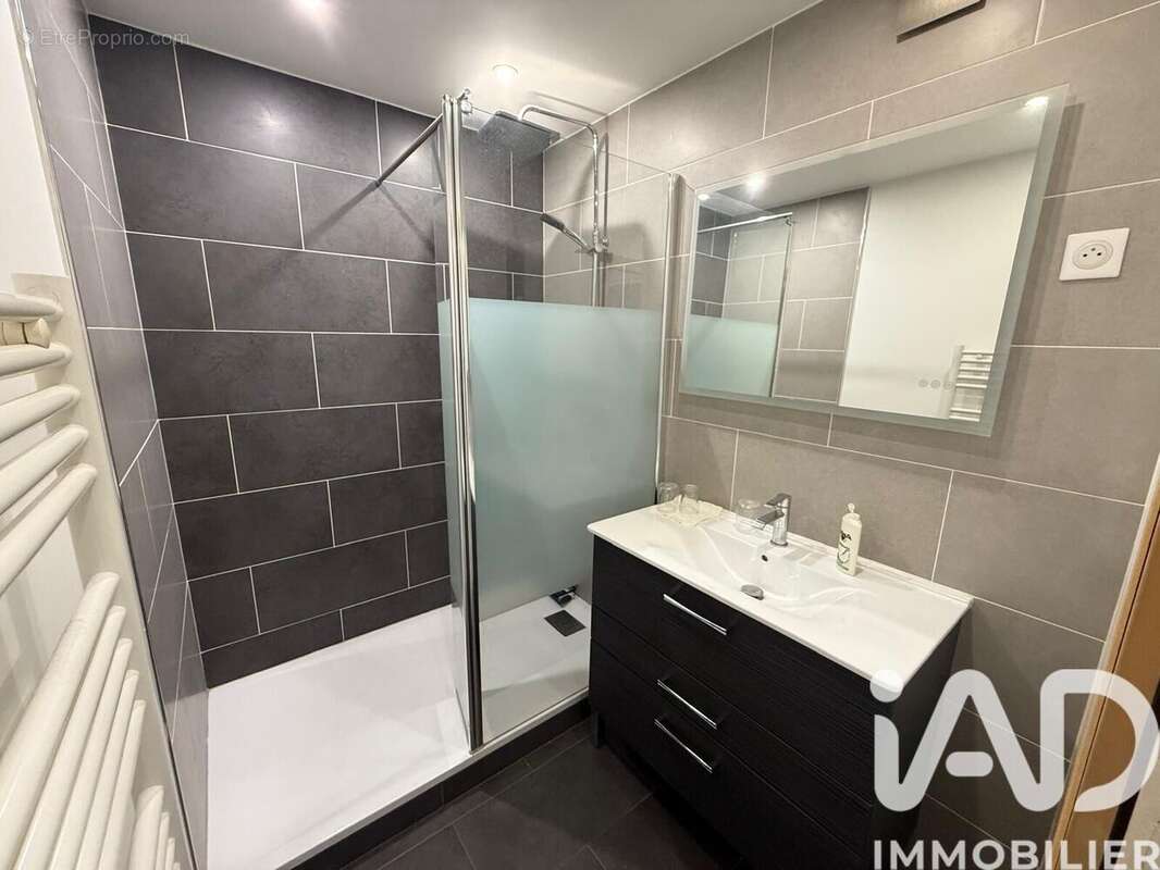 Photo 8 - Appartement à SAINT-DENIS