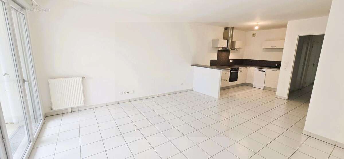 Appartement à MAINVILLIERS