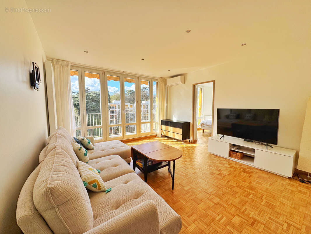 Appartement à LA MULATIERE