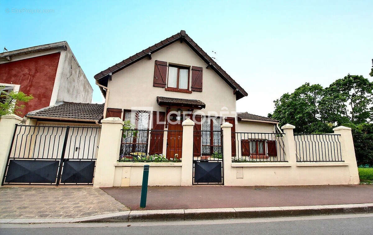 Maison à GENNEVILLIERS