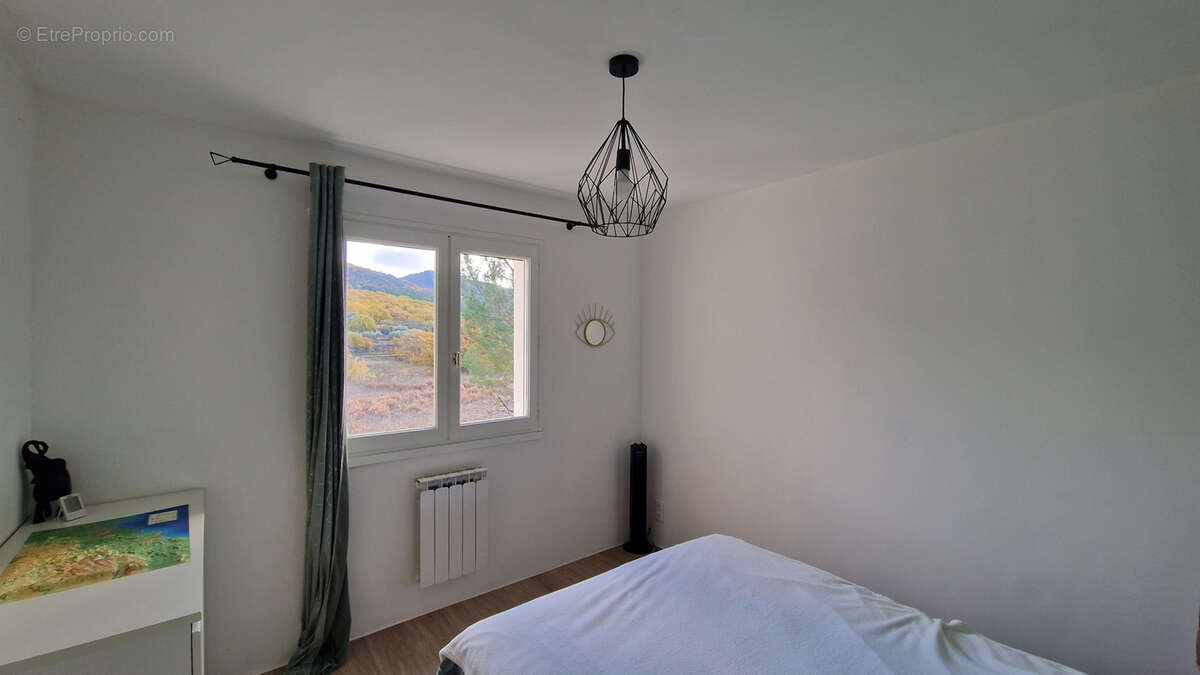 Maison à SAINT-JEAN-DE-LA-BLAQUIERE