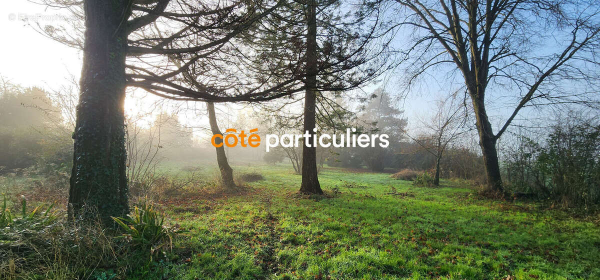 Maison à LES MOUTIERS-EN-CINGLAIS