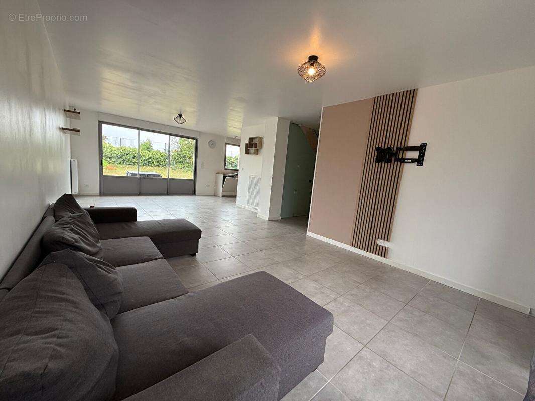 Maison à SEICHES-SUR-LE-LOIR