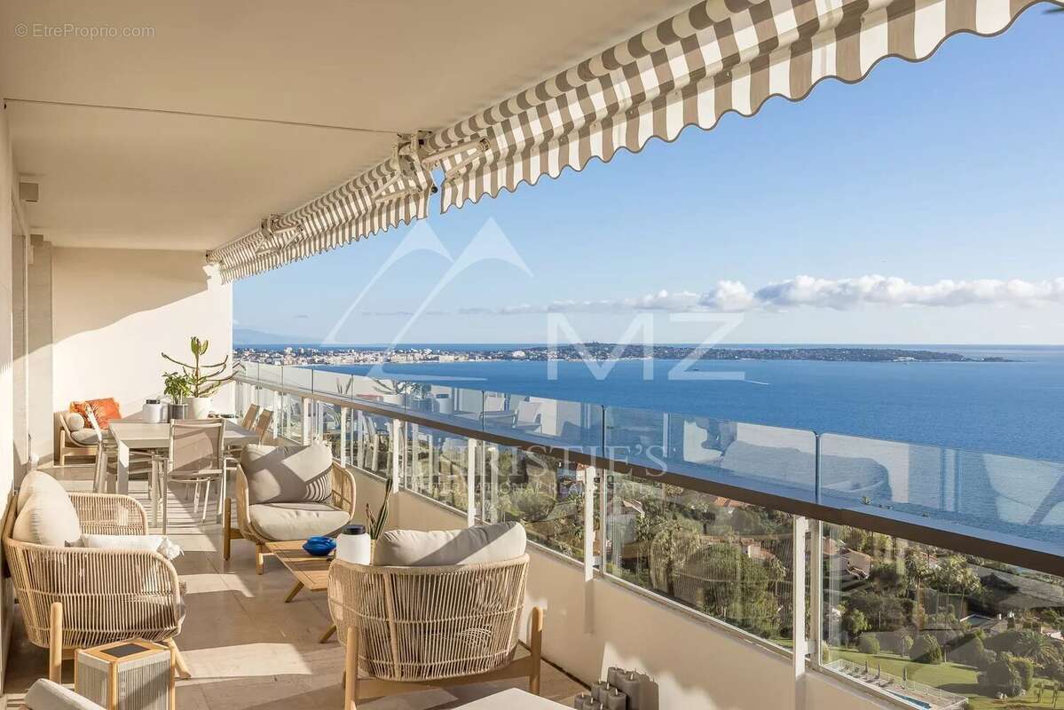 Appartement à CANNES