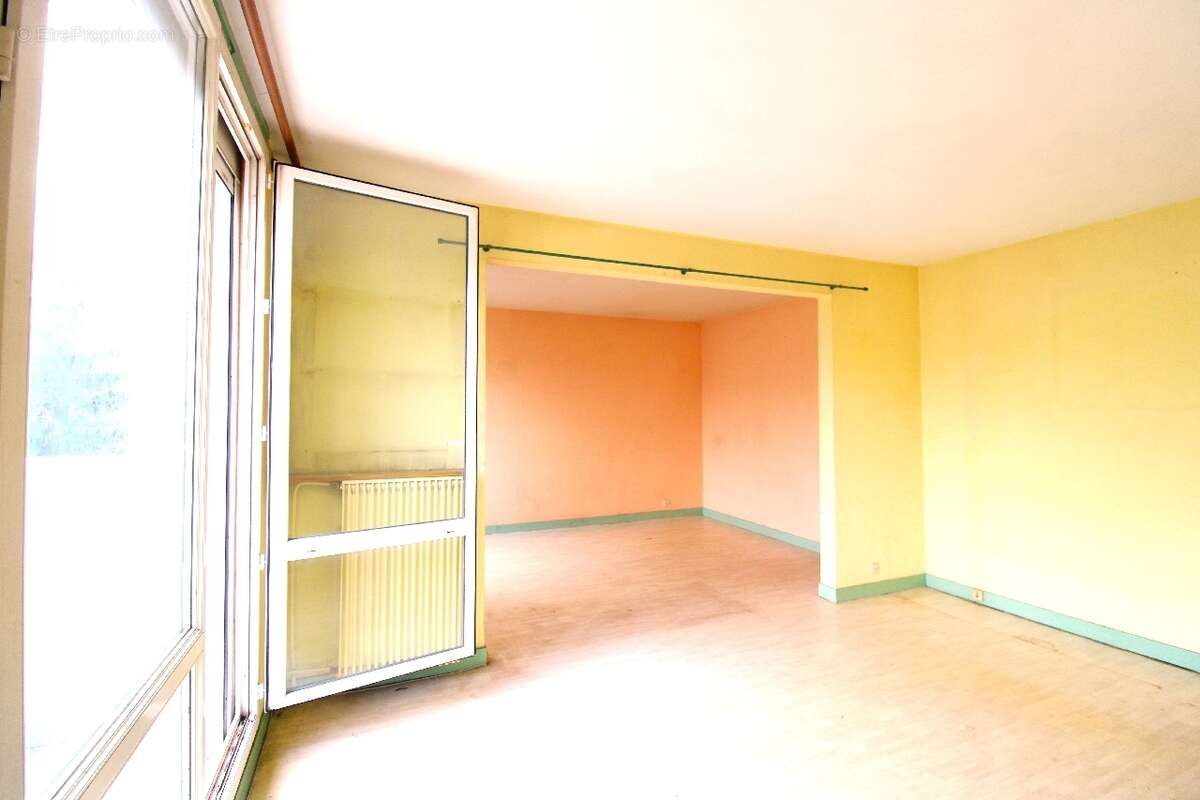 Appartement à YERRES