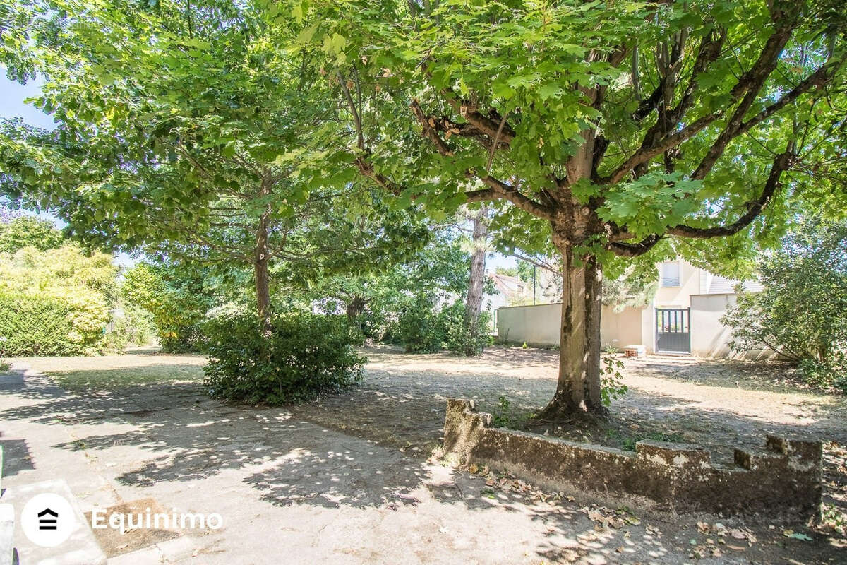 Maison 9 pièces 5 chambres avec grand jardin - photo 5
