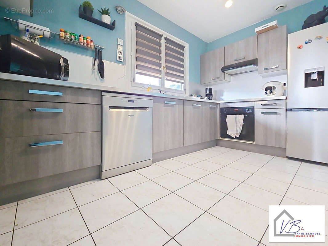 Maison à GRUCHET-LE-VALASSE