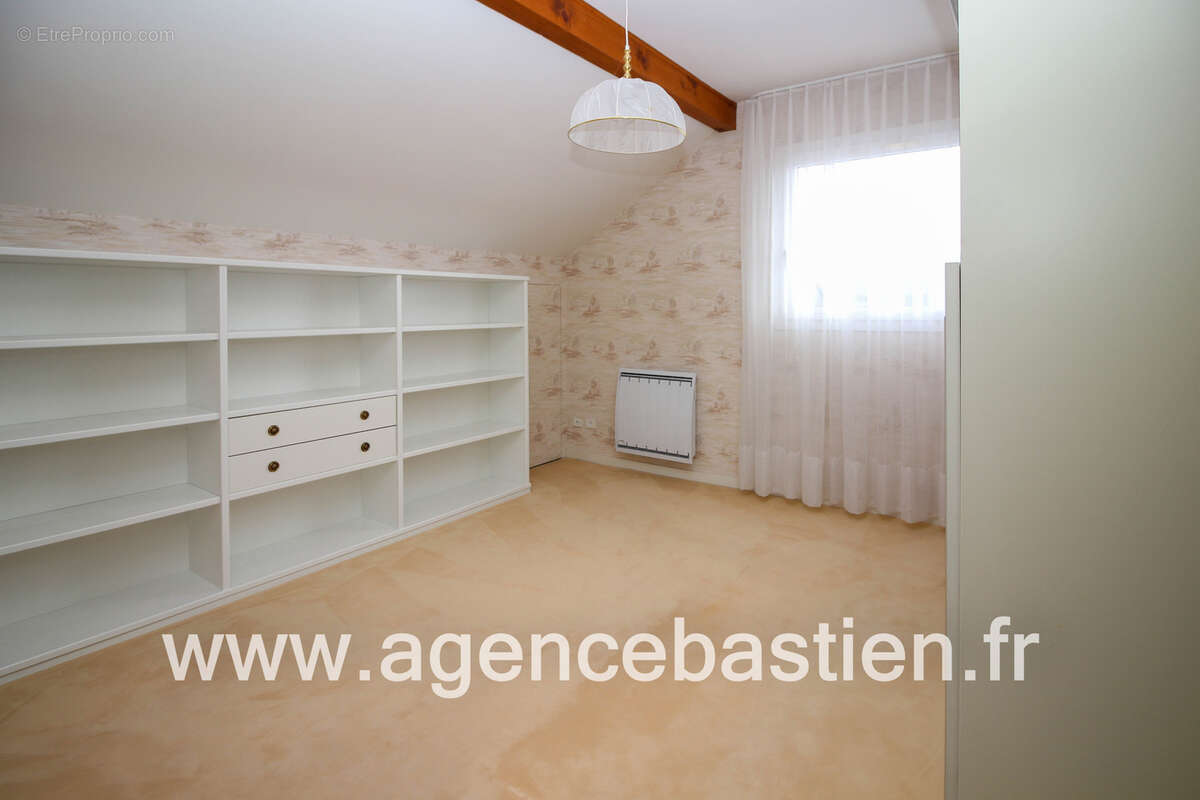 Maison à DIVONNE-LES-BAINS