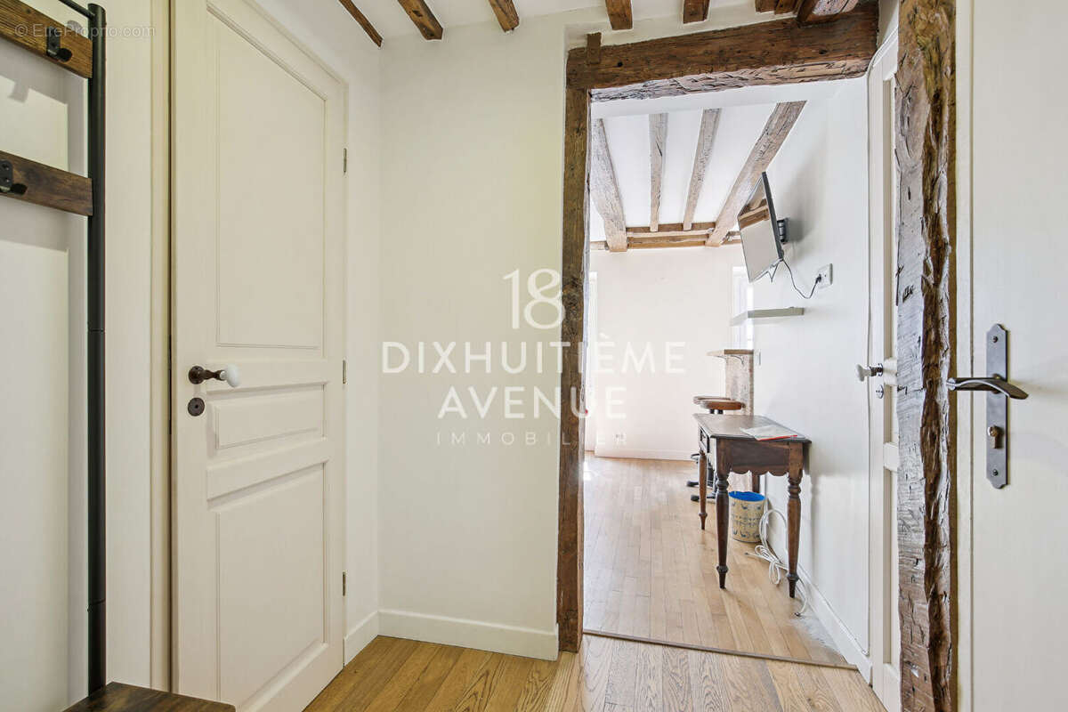 Appartement à PARIS-18E