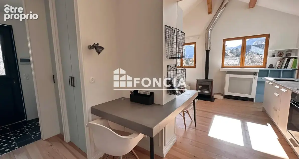 Propriété ensemble de 2 maisons  dont une annexe indépendante Chalet LAMBERSENS  -à moins de 10 mn du Lac d'Annecy 11 Pièces •   - photo 9