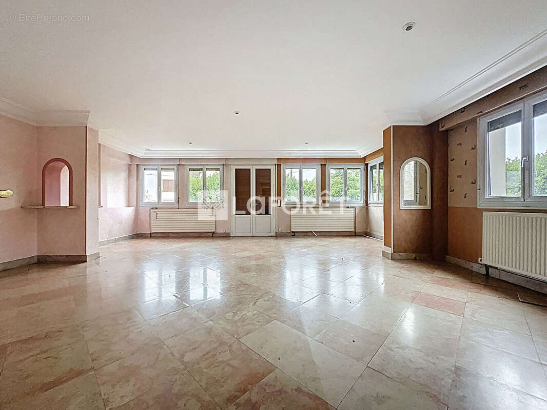 Maison à CHAMPIGNY-SUR-MARNE