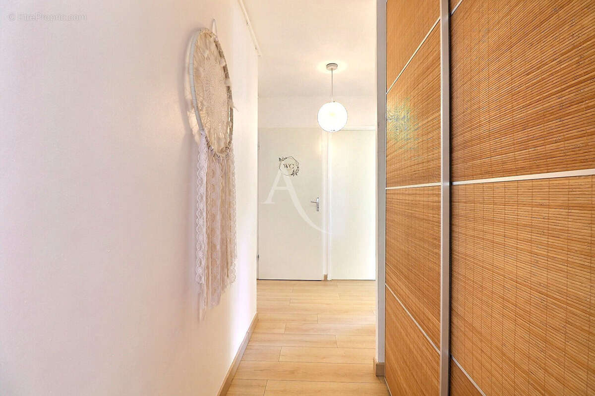 Appartement à MARSEILLE-9E