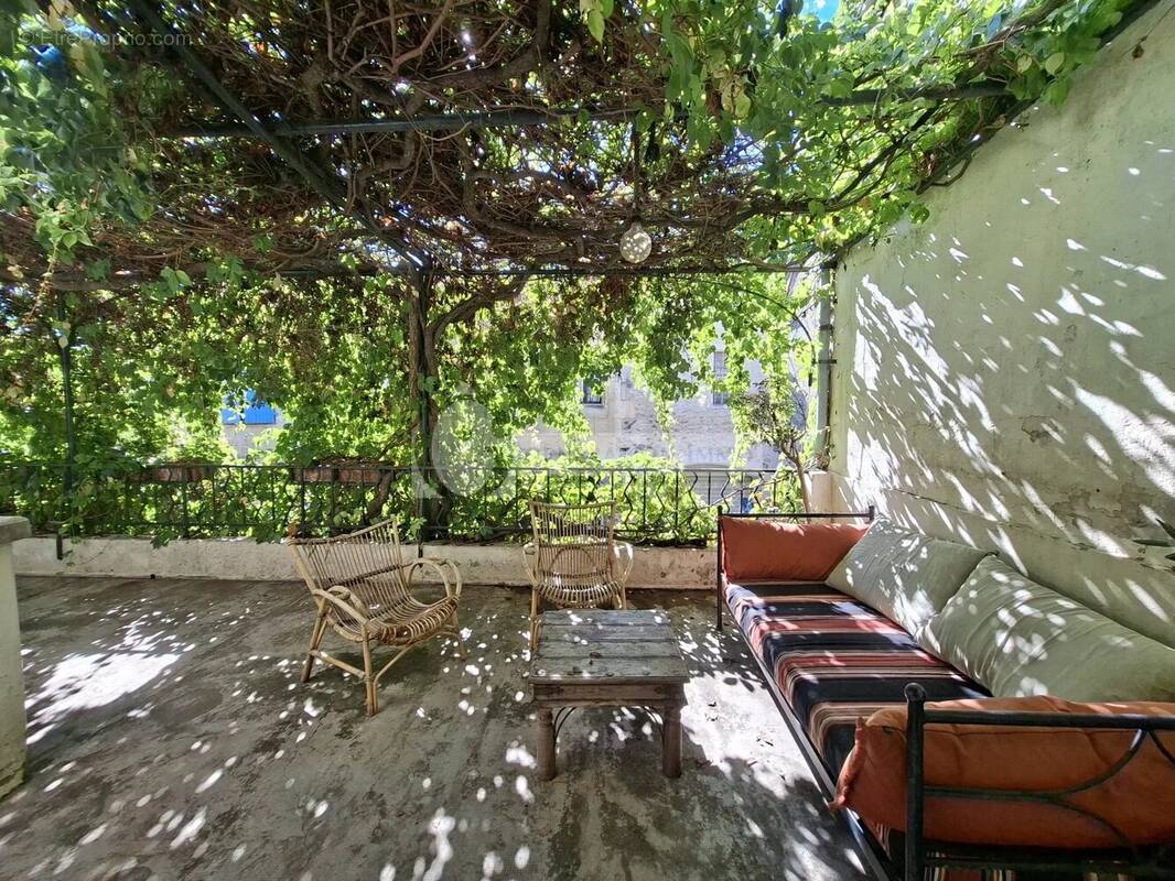 Maison à FONTVIEILLE