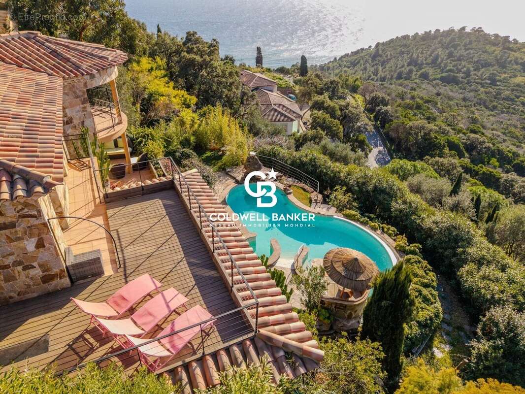 Maison à RAYOL-CANADEL-SUR-MER