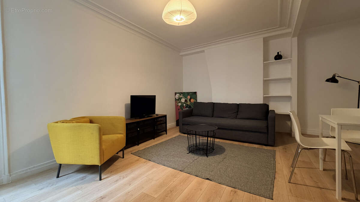 Appartement à PARIS-3E