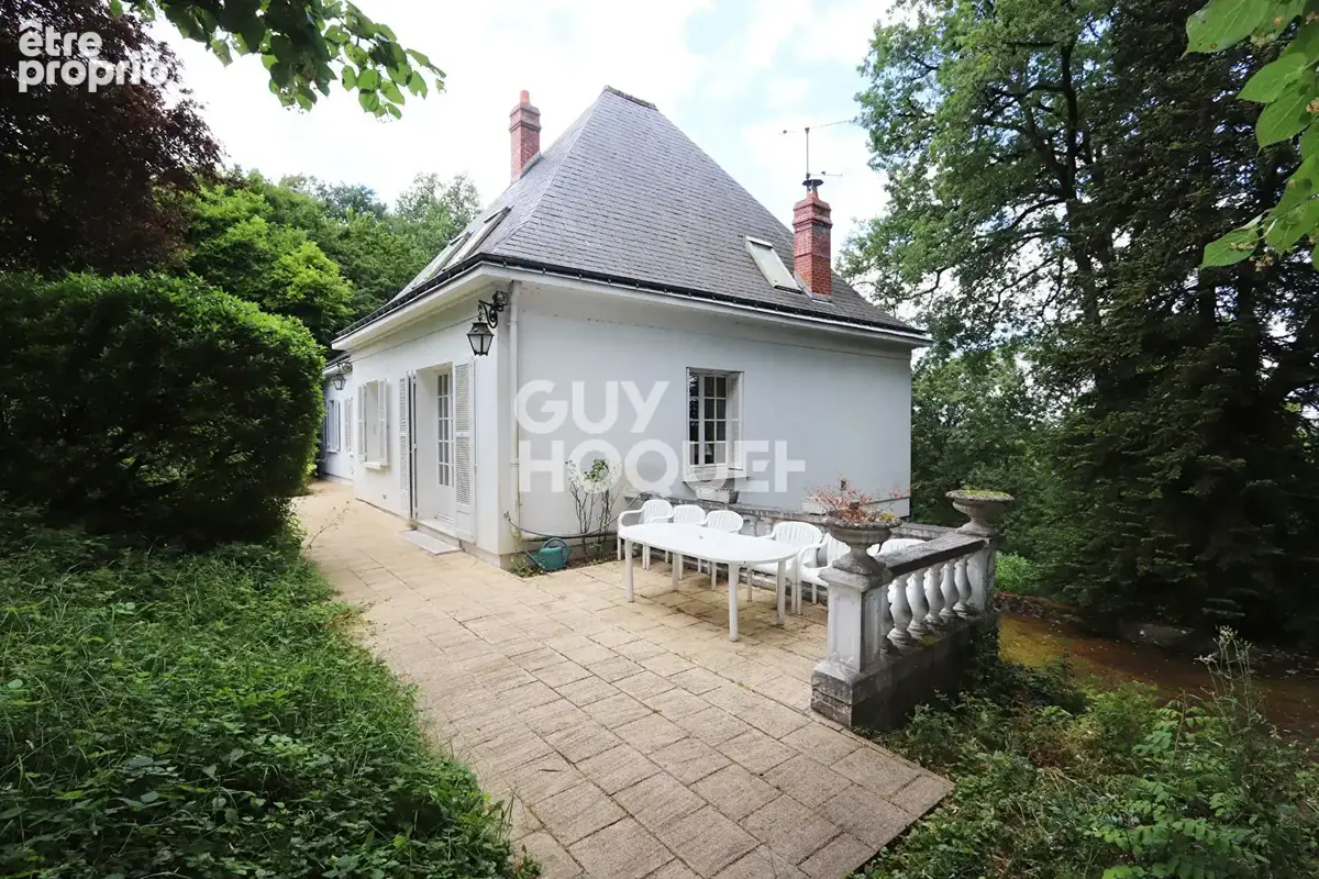 Maison 8 pièces 212 m² à vendre à Joue-Les-Tours (37300) - photo 2