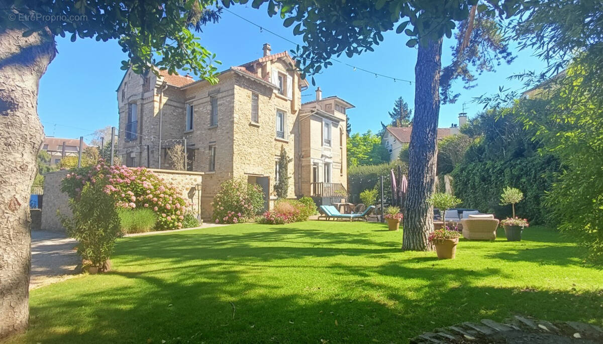 Maison à ENGHIEN-LES-BAINS
