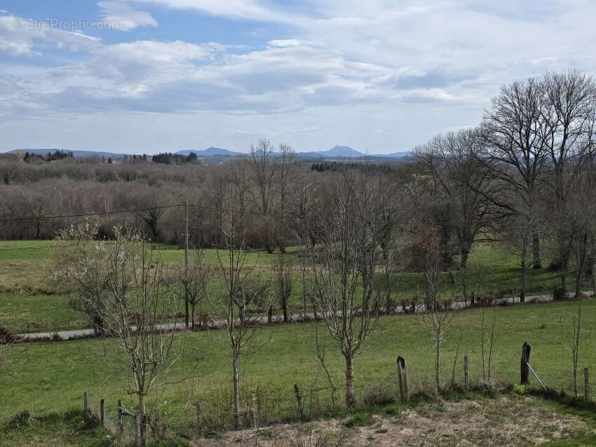 Maison à SAINT-GERVAIS-D'AUVERGNE