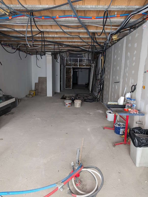 Immeuble en cours de rénovation - photo 2