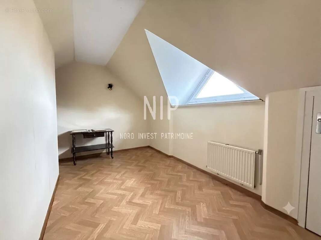 Sur villeneuve d'ascq maison avec un beau potentiel - photo 9