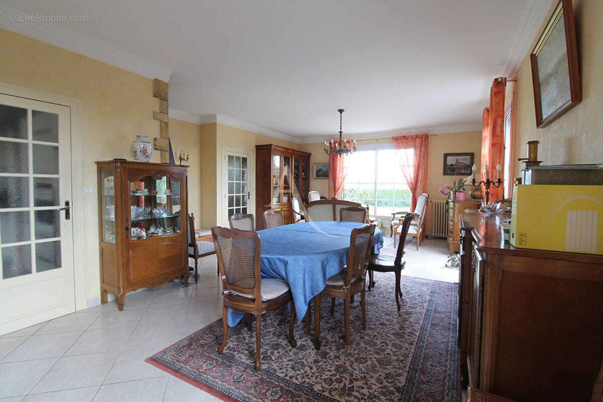 Maison à HUISSEAU-SUR-COSSON