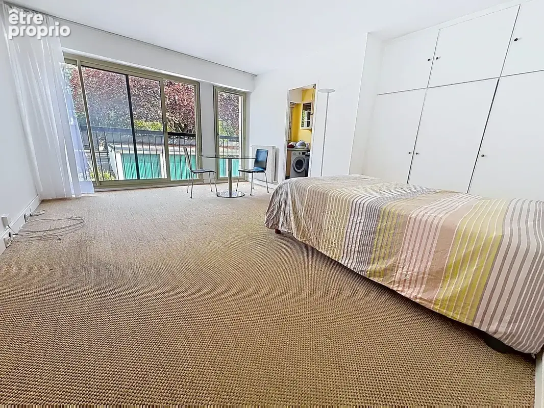 Photo Appartement à Garches au prix de 185 000€
