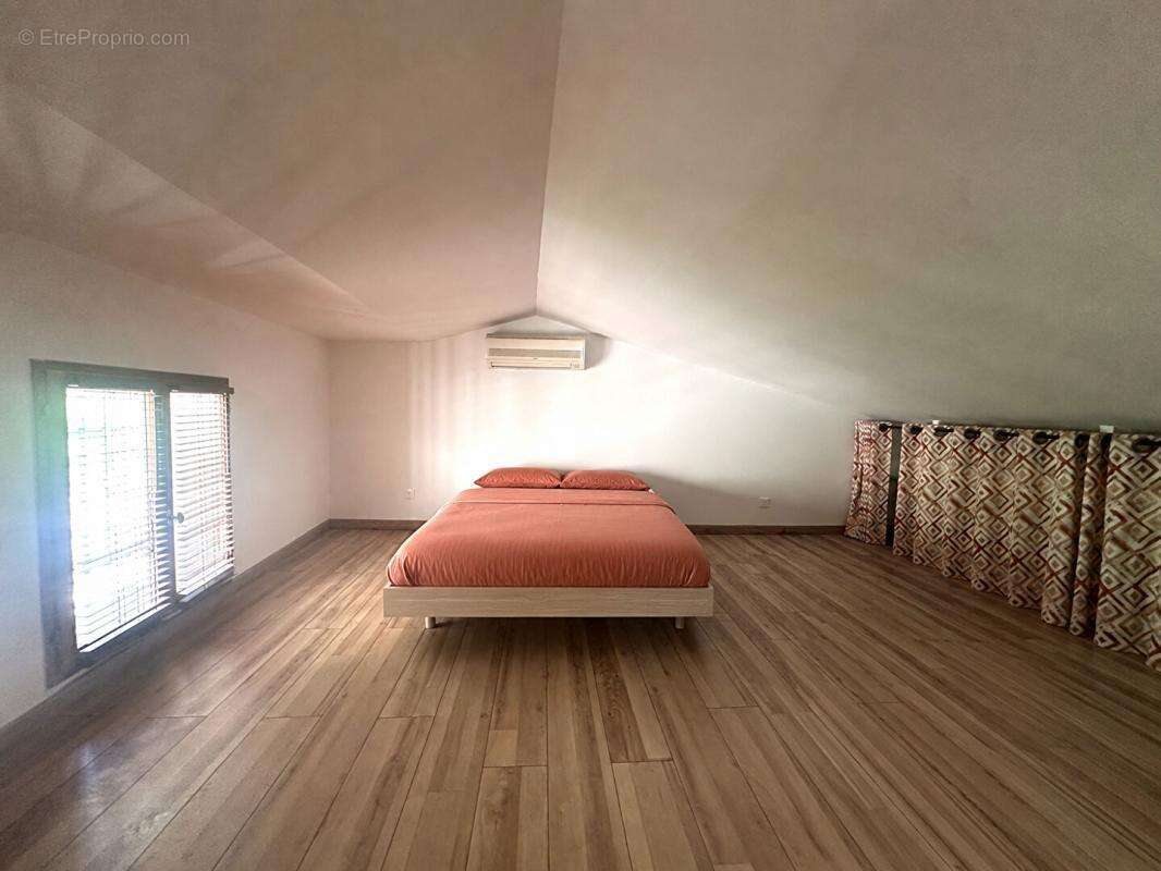 Maison à LE LUC
