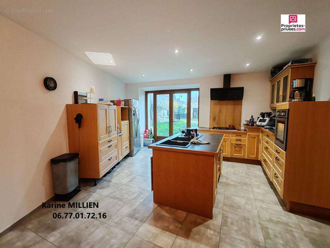 Maison à LE BOULLAY-MIVOYE