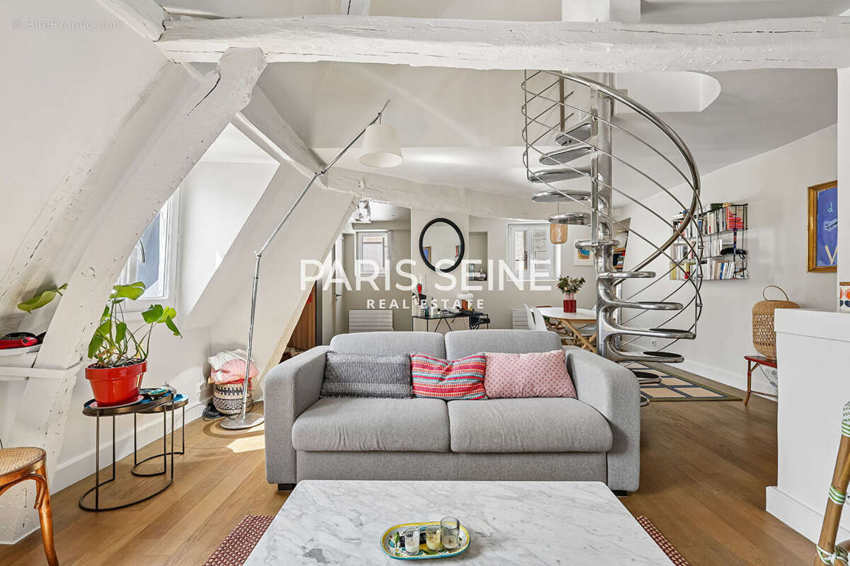Appartement à PARIS-7E
