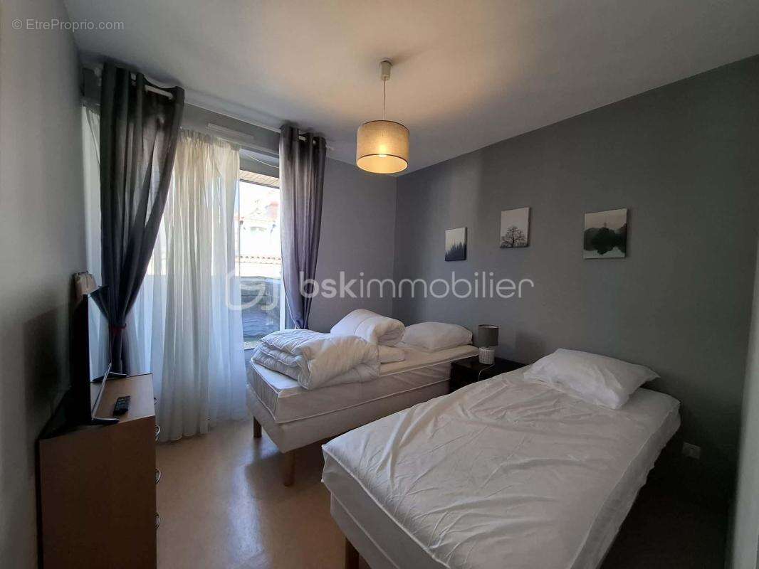 Appartement à MAGNY-LE-DESERT