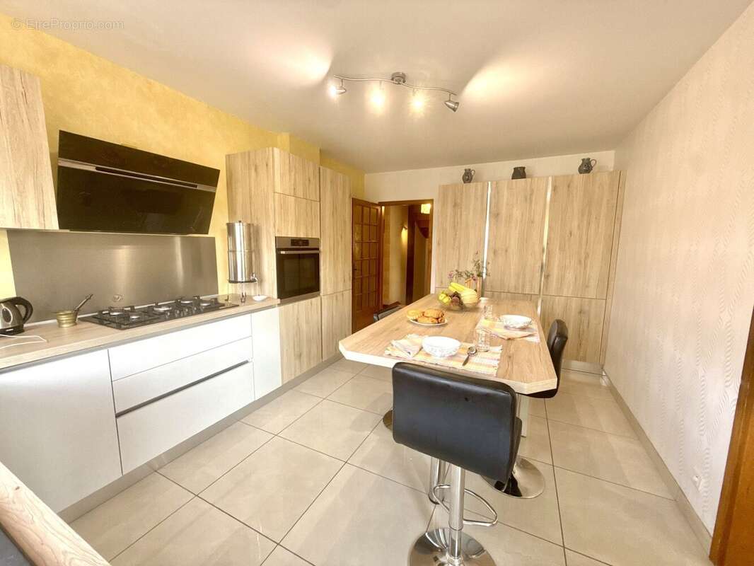 Maison 215 m² à Hagondange  - photo 7