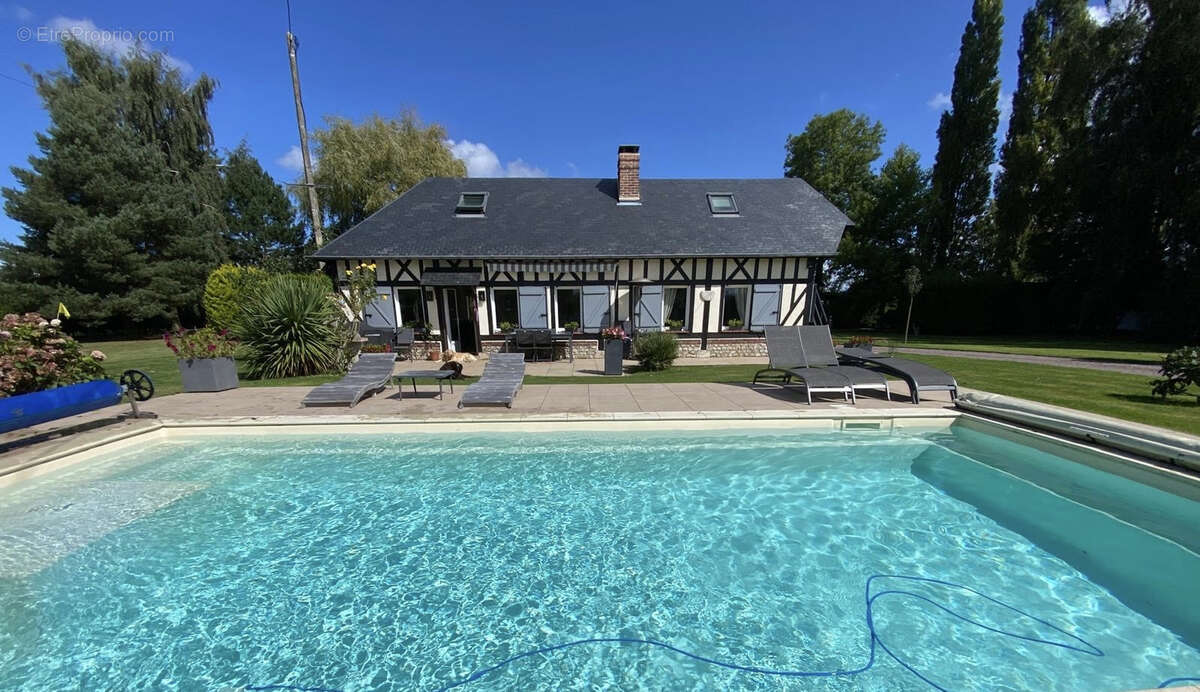 Maison à PONT-L'EVEQUE