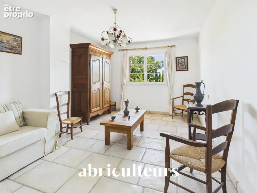 Élégante villa familiale de 250 m² en vente sur Montauroux (83440) - photo 16