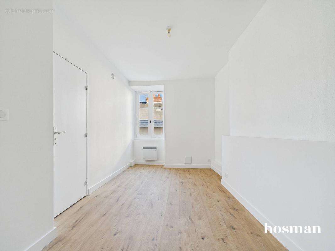 Bel appartement 2 pièces de 32,10 m2 - lumineux et traversant - Entièrement rénové en 2025 - Quartier Gare Nord - Jardin des pla - photo 12