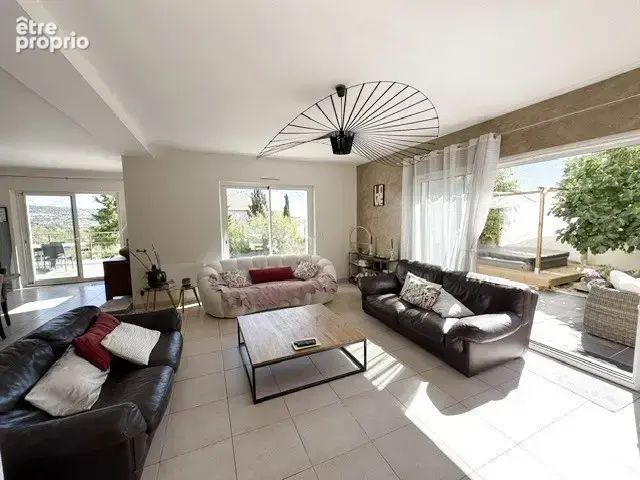 Maison 8 pièces 225 m² à vendre à Villennes-Sur-Seine (78670) - photo 3