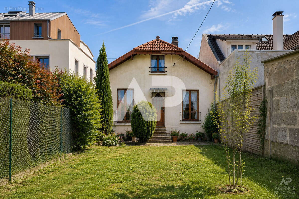 Maison à RUEIL-MALMAISON