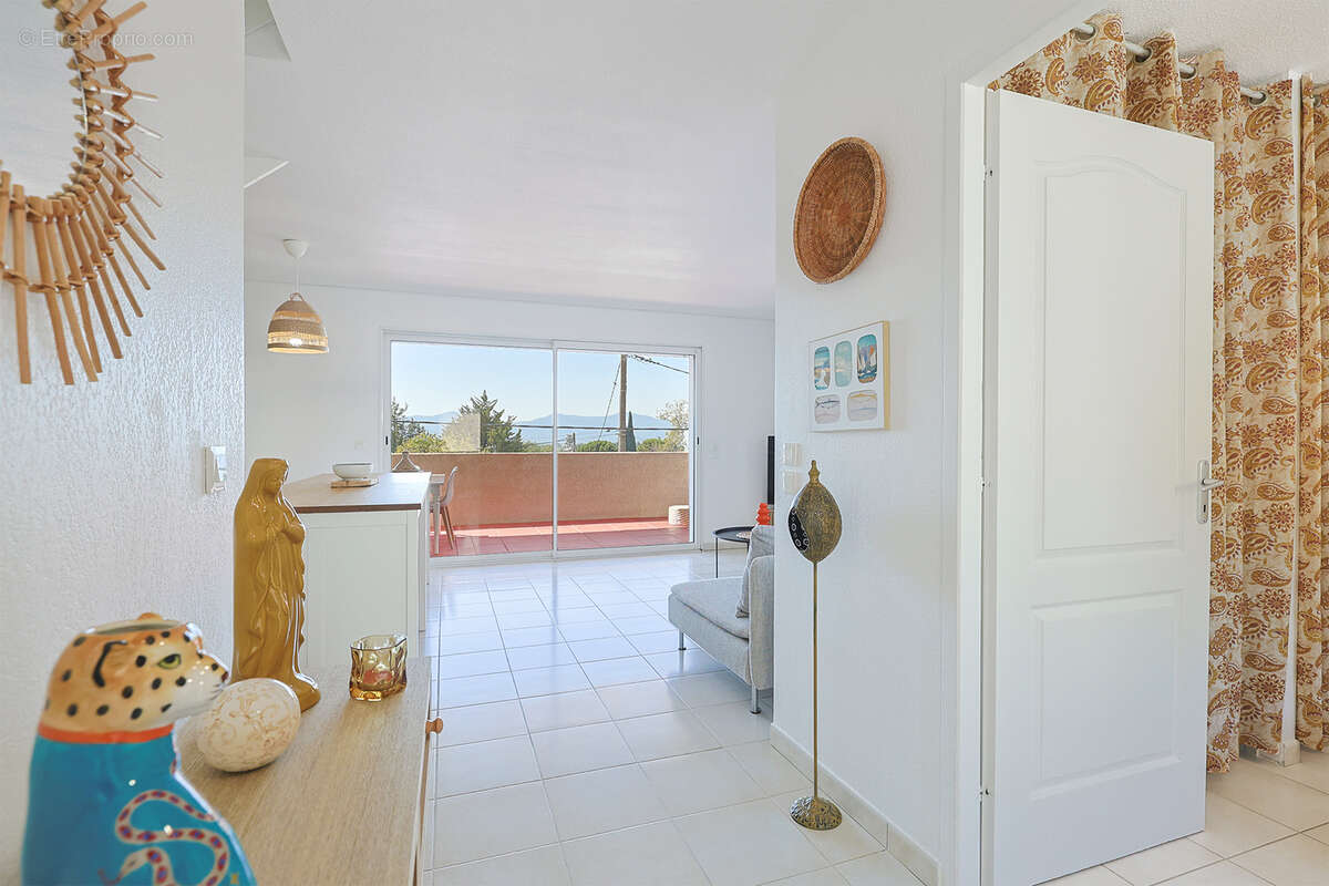 Appartement à LE LUC