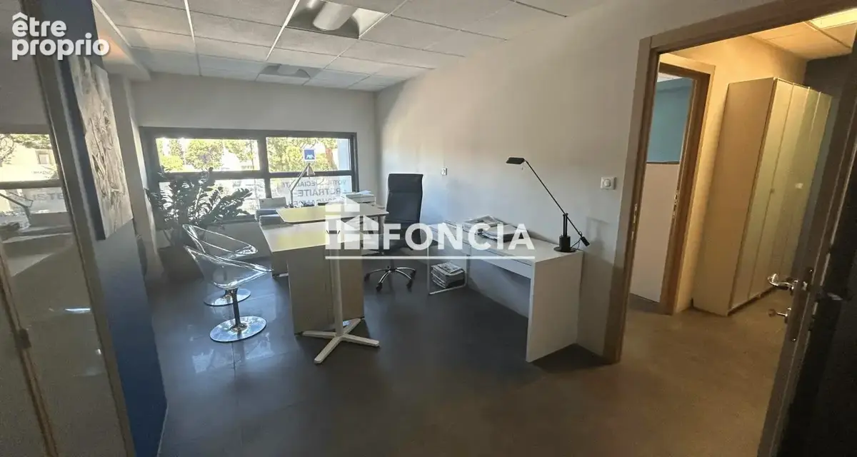 Bureaux à vendre, emplacement, premium à Avignon - photo 3
