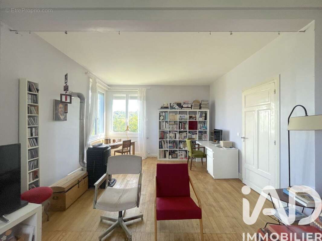 Photo 2 - Maison à CHATELGUYON