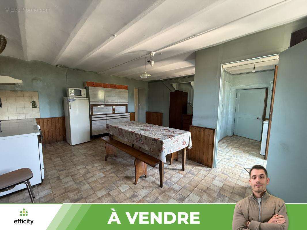 Maison à CHATEAU-GARNIER