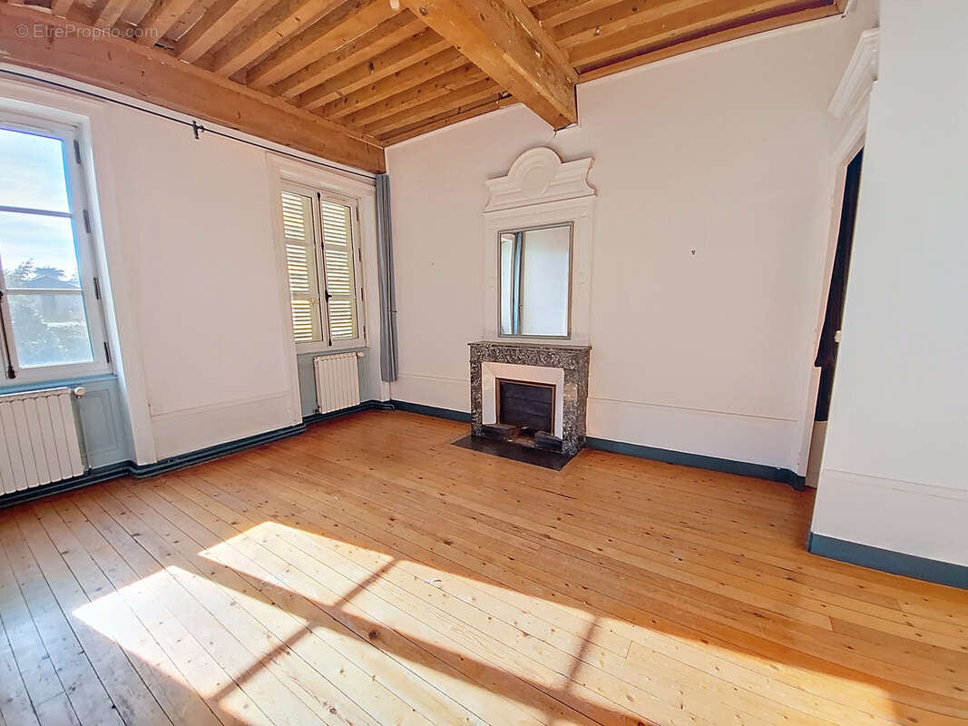 Appartement à VERNAISON