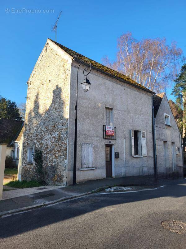 Maison à BRIIS-SOUS-FORGES