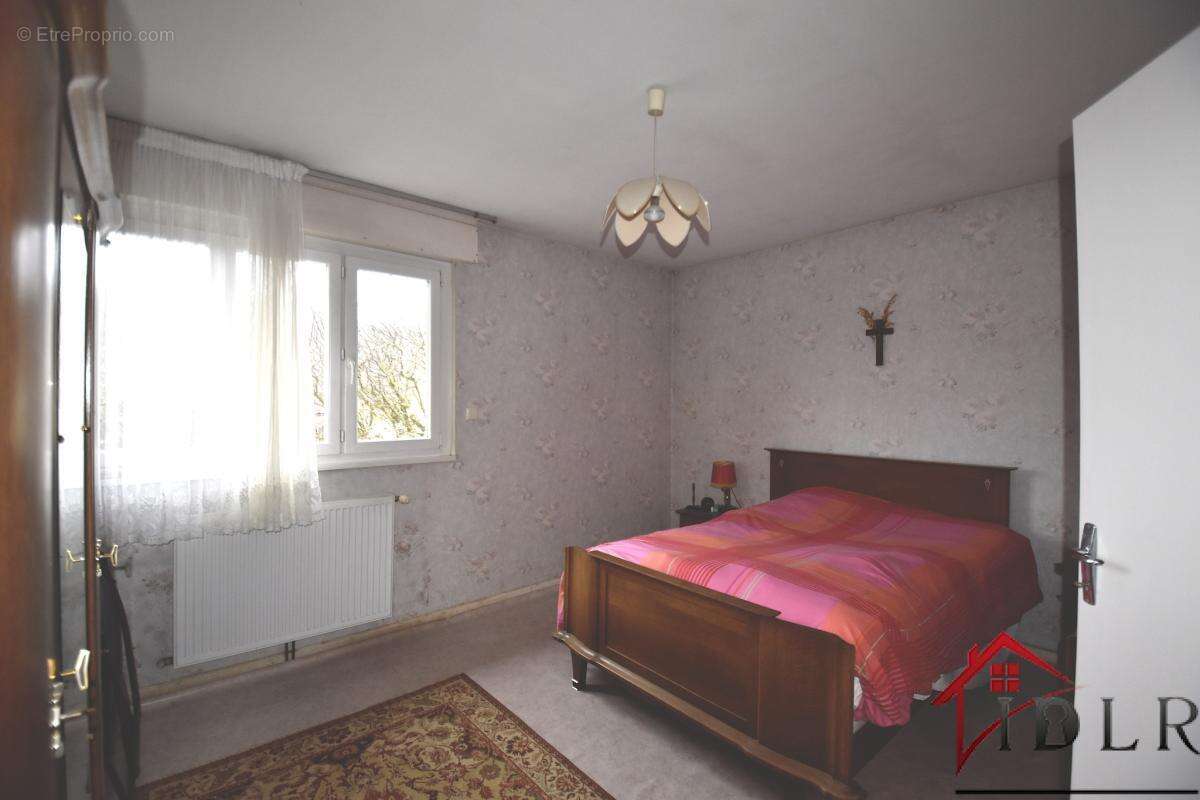 Maison à VOUJEAUCOURT