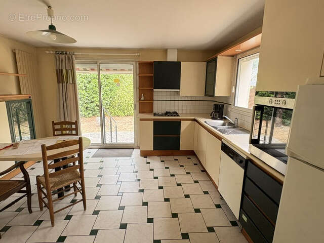 À deux pas de Bénodet et des commodités, maison familiale à rafraîchir ! - photo 5