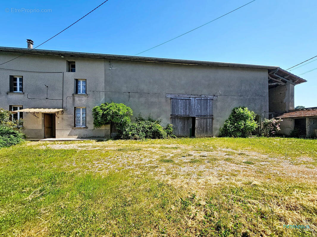 Maison à SAINT-JEAN-DE-BOURNAY