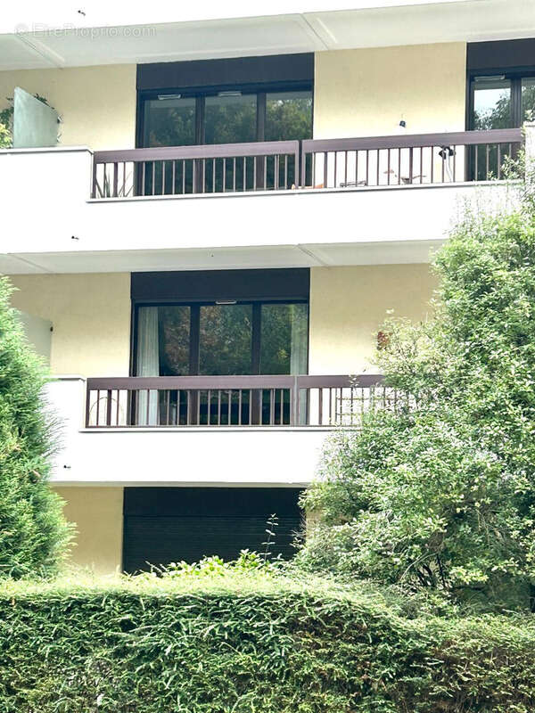 Appartement à MONTROUGE