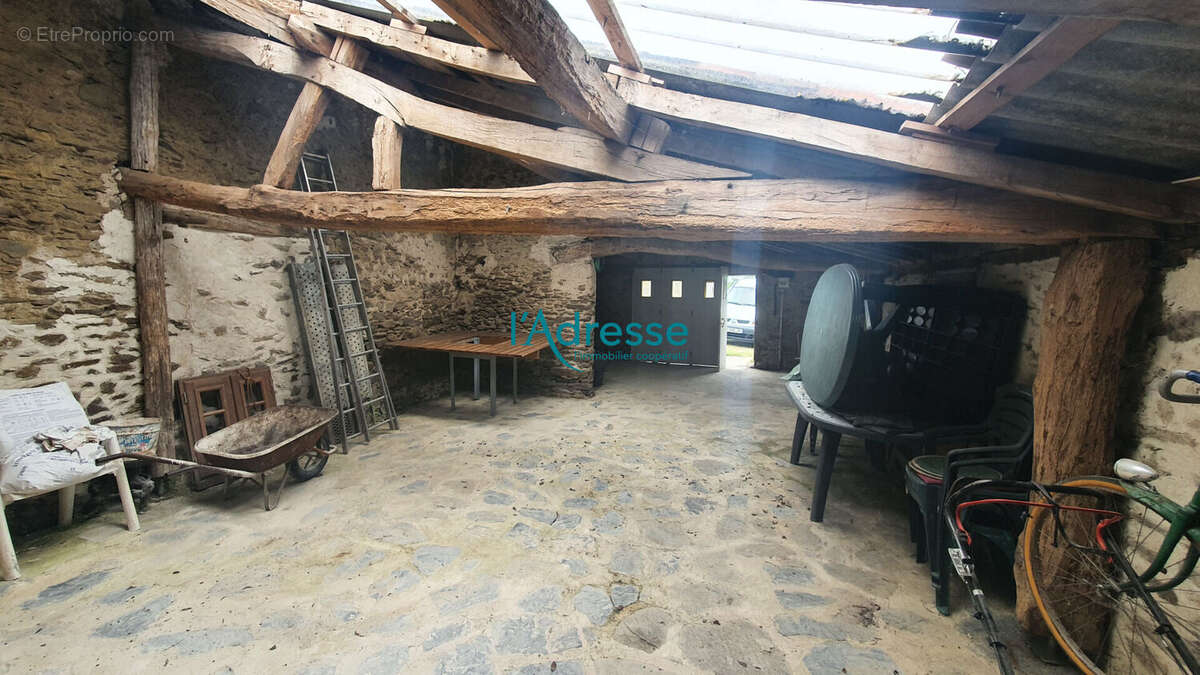 Autre à MONTREVAULT