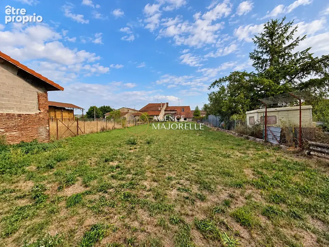 Maison de village à rénover,190 m², Terrain de plus de 1 000 m² ,Chamagne - photo 3