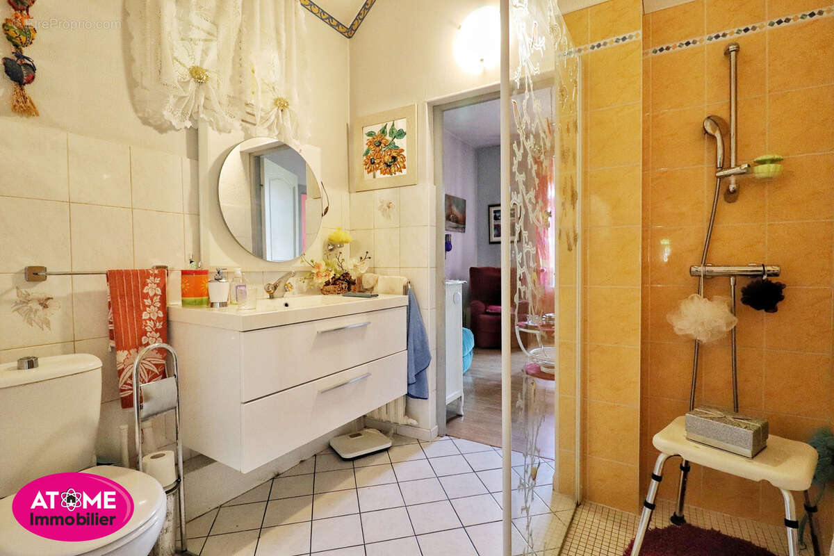 Appartement à AUBOUE